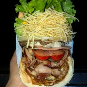 Bacons Burger em Inhumas, GO, Lanches - Lanchonetes