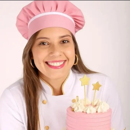 Jhenifer Bittencourt. Cake