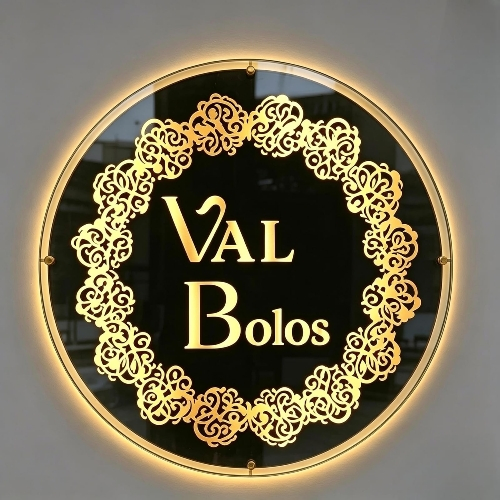 Val Bolos